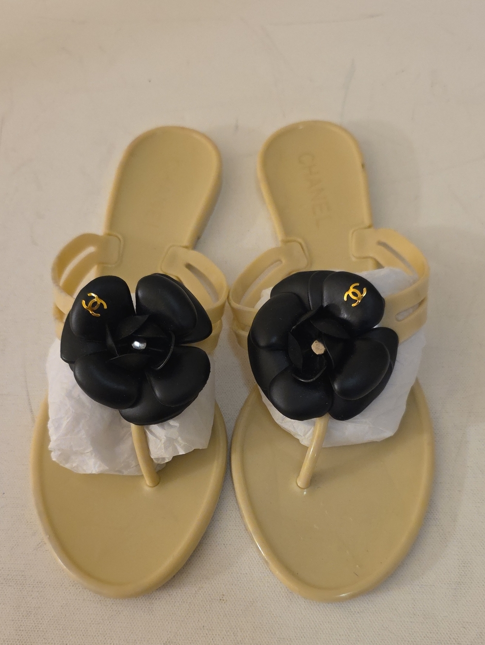 Chanel Beige Jelly Thong Sandals with Black Camellia CC Size 40 US 8